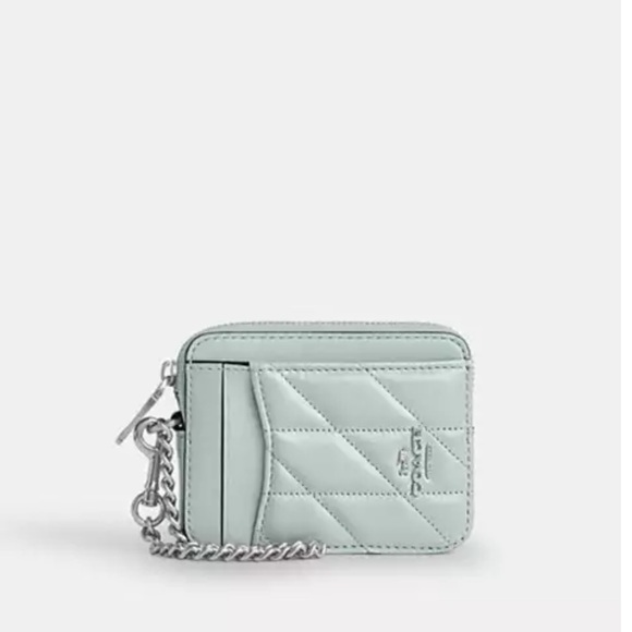 👗Coach NWT Mint Green Quilted Credit‎  Card Holder with Chain - Picture 1 of 5